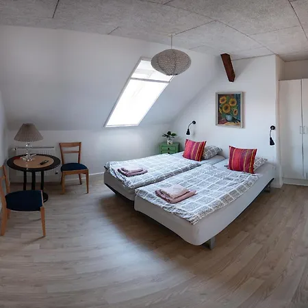 Louiselund 3*